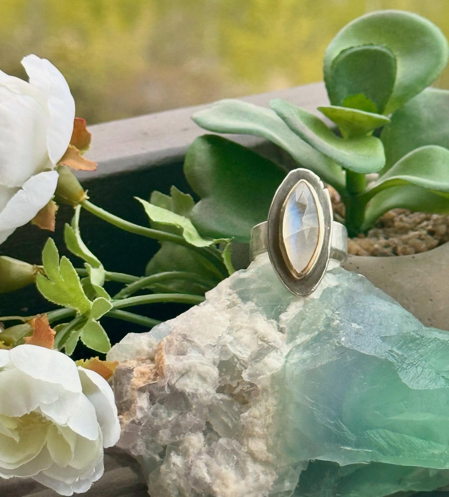 Moonstone • Silver and Brass • Size 8 #HandmadeJewelry
#Jewelry
#Handcrafted
#ArtisanJewelry
#Metalsmith
#Metalsmithing
#Silversmith
#Silversmithing
#JewelryMaking
#BenchJeweler
#JewelryArtist
#SilverJewelry
#SterlingSilver
#Silver925
#HandmadeRings
#Rings
#GemstoneRing
#BezelSetting
#StatementRing
#UniqueRing
#CustomRing
#Gemstone
#Gemstones
#NaturalGemstones
#Cabochon