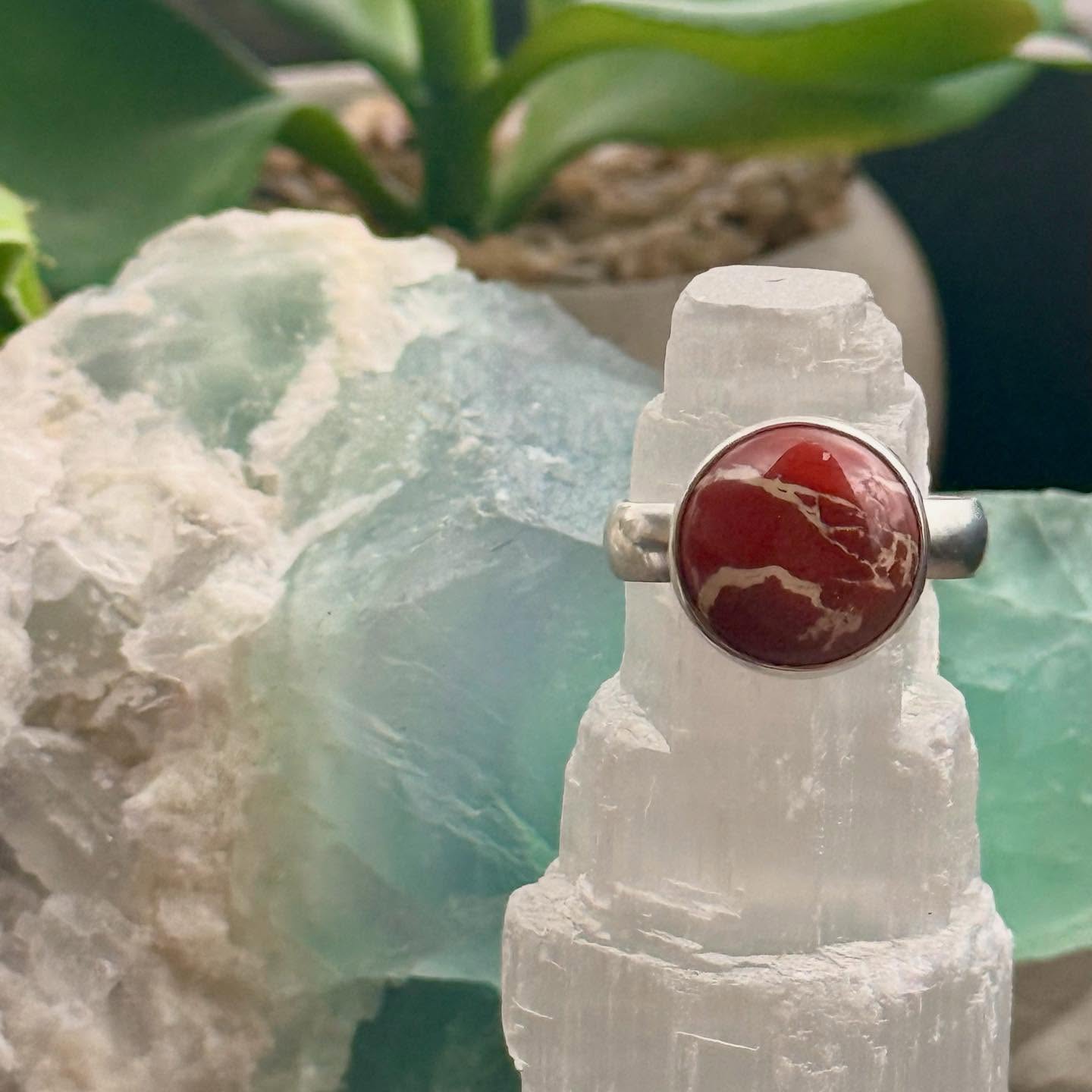 Red moss agate • Silver • Size 7 #HandmadeJewelry
#Jewelry
#Handcrafted
#ArtisanJewelry
#Metalsmith
#Metalsmithing
#Silversmith
#Silversmithing
#JewelryMaking
#BenchJeweler
#JewelryArtist
#SilverJewelry
#SterlingSilver
#Silver925
#HandmadeRings
#Rings
#GemstoneRing
#BezelSetting
#StatementRing
#UniqueRing
#CustomRing
#Gemstone
#Gemstones
#NaturalGemstones
#Cabochon