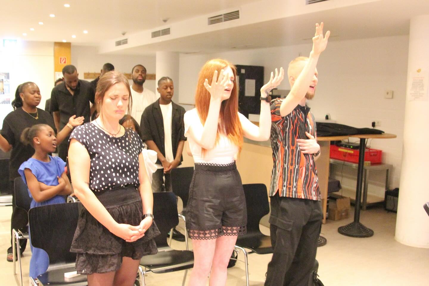 LET THEM GO 🔥 BEFREIUNGSKONFERENZ IN KÖLN 31.05.2025 🔥 MIT REVEREND DAVID MBEBI & MAMA VANY
🛑WAR EINFACH ZU MÄCHTIG 🎉🤩