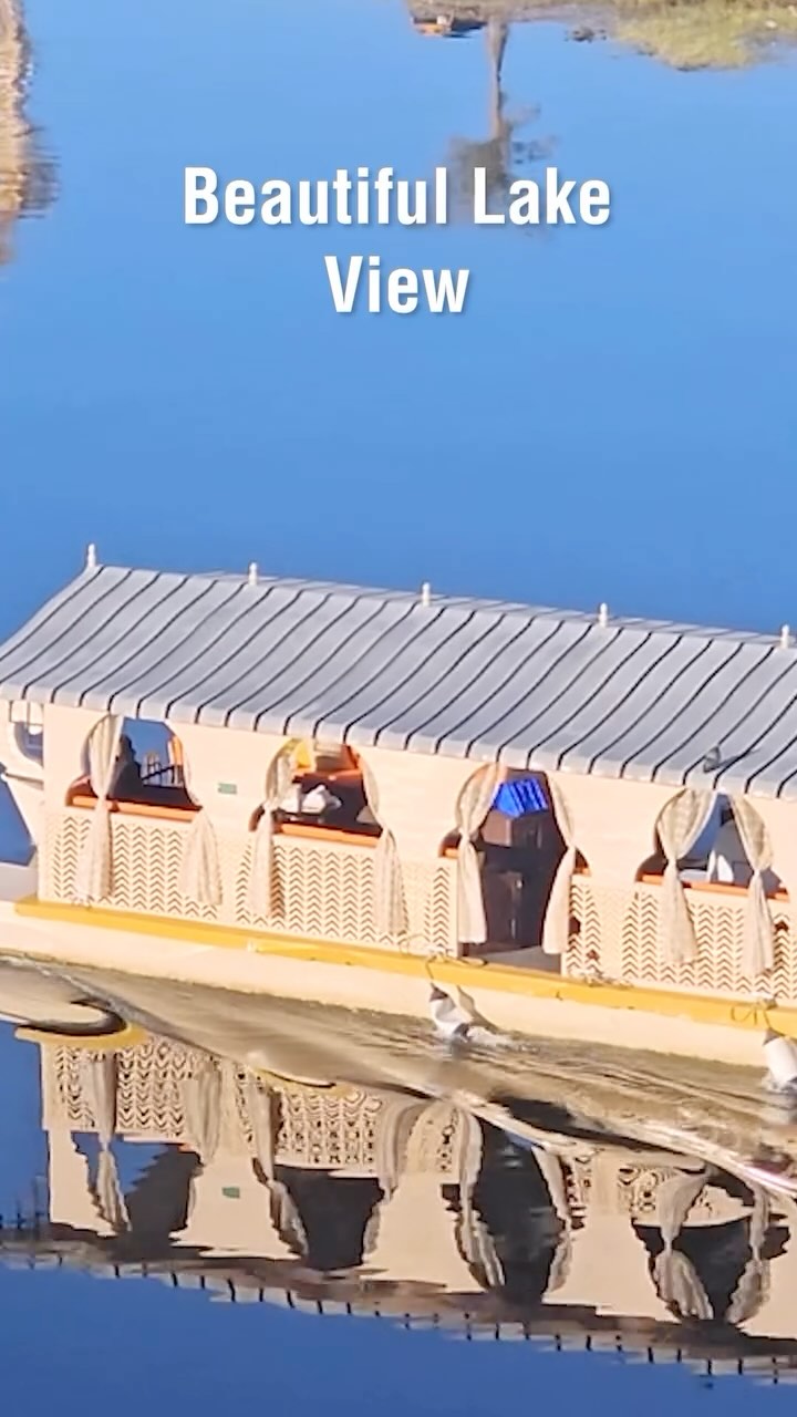 Udaipur aake Asra nahi stay kia toh… hotel hi nahi dekha! 😜
Pyara sa lake view, royal sa vibe, aur service? Full paisa vasool! 👑🌊
Book Asra, thank us later. 💁♀️
#Jaydurg #TravelGoals #UdaipurDiaries
#LakesideRetreat #reelkarofeelkaro #trendingreels #travel #udaipur #rajasthan #lakeretreat #lakesideluxury #food #music #mustvisitplace #bestinudaipur