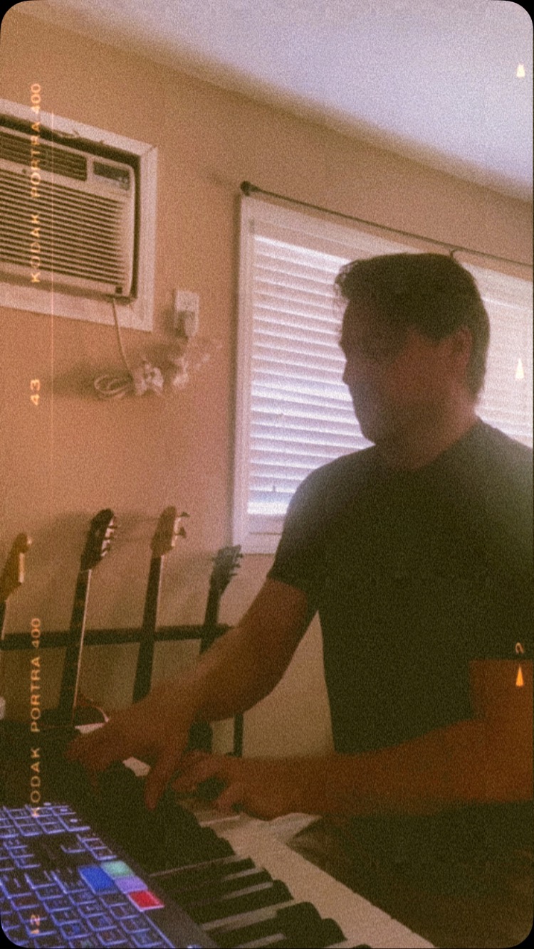 Long overdue Sunday piano creating. 🎹
.
.
.
#piano #newmusic #sundaymood☀️