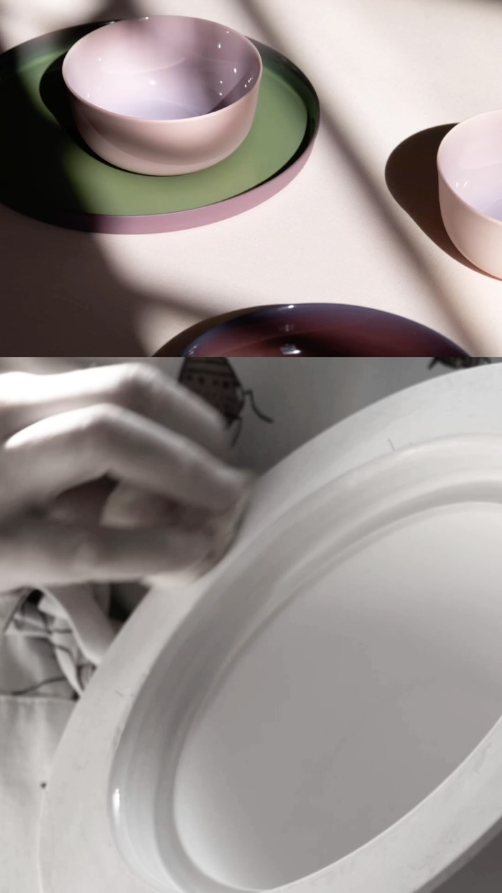 The making and the finished pieces are worlds apart, yet porcelain is beautiful at every stage — from its melted, chocolaty flow while being cast, to its powdery dry form, and finally, the vibrant burst of color after the last firing. ♥️
Video by @studioleviennl