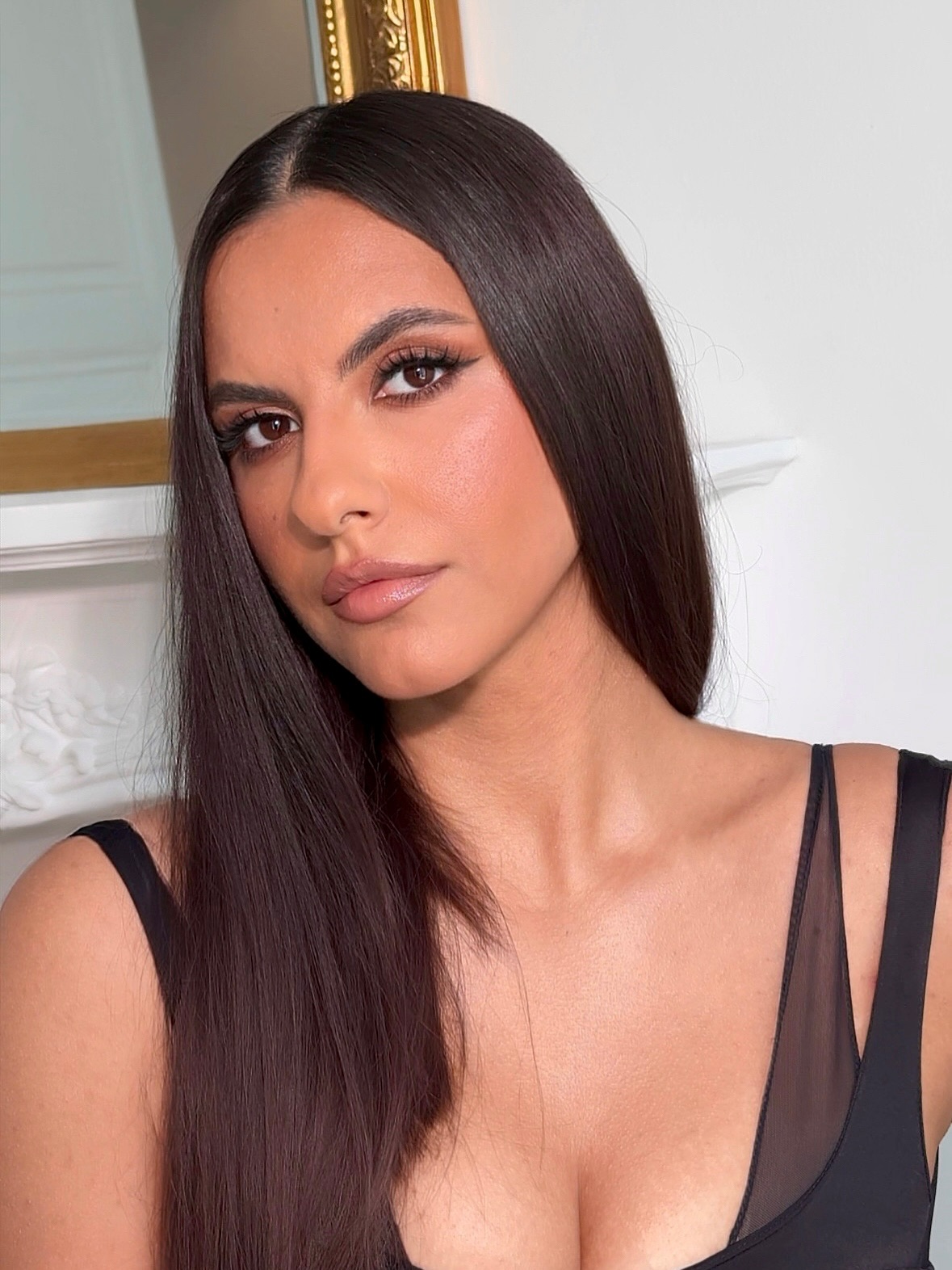 A gorgeous lady @xelenamax with my makeup and hairstyle!
I absolutely love this stylish look — it truly compliments your natural beauty.”
@rooms.studio.ae
#makeuptutorial #dubaimakeup #makeupprewedding #stylishlook #lovemakeup❤️💄💋 #abudhabimakeupartist