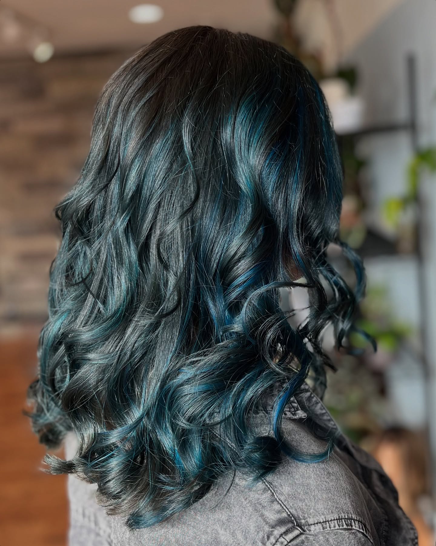 Every color can be customized to suit you — even blue. 💙
Tone, placement, and intensity all matter when designing a color that aligns with your energy and enhances your natural beauty.
Curious about trying something bold? Start with a softer tone or a lived-in placement that lets you explore without feeling overwhelmed.
Keeping some of your natural base can ground the look, flatter your features, and still let your soul shine through whatever shade you choose.
Because color is personal — and it should feel like you.