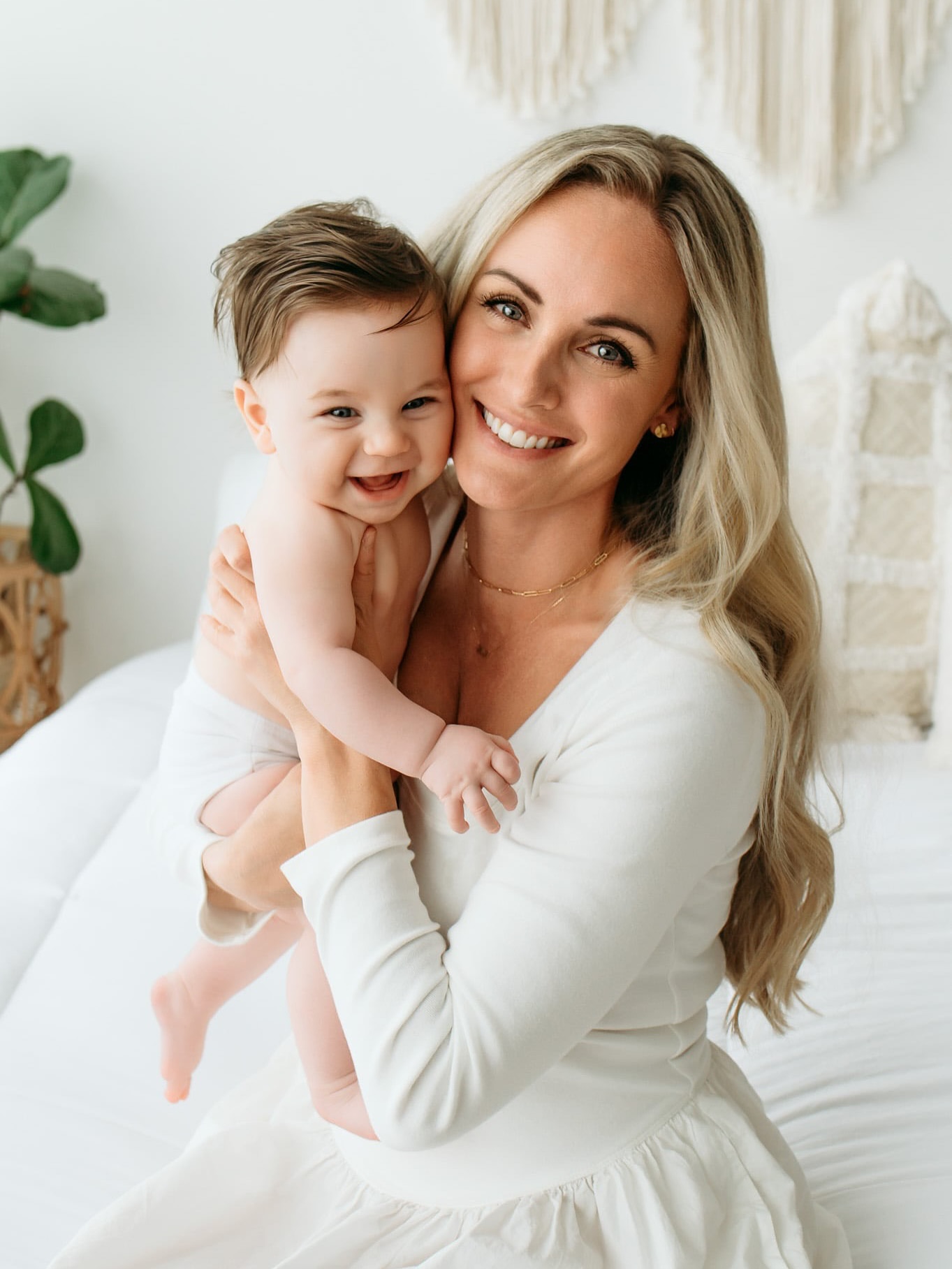 Watching Chelsie’s beautiful family grow over the last two years has been such a joy. From the very first session to our most recent one, every moment we’ve captured together has been full of love, laughter, and so much heart.
It’s been an honor to document their journey, milestones, quiet snuggles, joyful chaos, and everything in between. Their connection is something truly special, and being invited to witness and preserve that has meant the world to me.
Chelsie, thank you for trusting me time and time again. Your family is absolutely beautiful, inside and out, and I’ve loved every minute of this journey with you. I can’t wait to see what memories we’ll create together in the years to come 🤍
#boisefamilyphotographer #boisefamilyphotography #family #milestones #boisephotographer #familyphotography