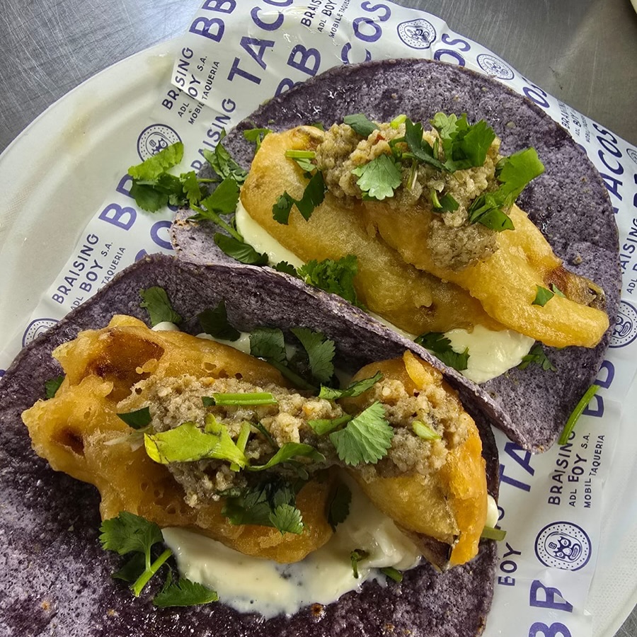 Meet the new kid on the block - the Tempura Eggplant Taco
Think crispy tempura eggplant, whipped feta crème, topped with pepita + sesame seed salsa macha wrapped in a warm blue corn tortilla. 🤤
Just added to the menu for this long weekends residency at @alphaboxdice