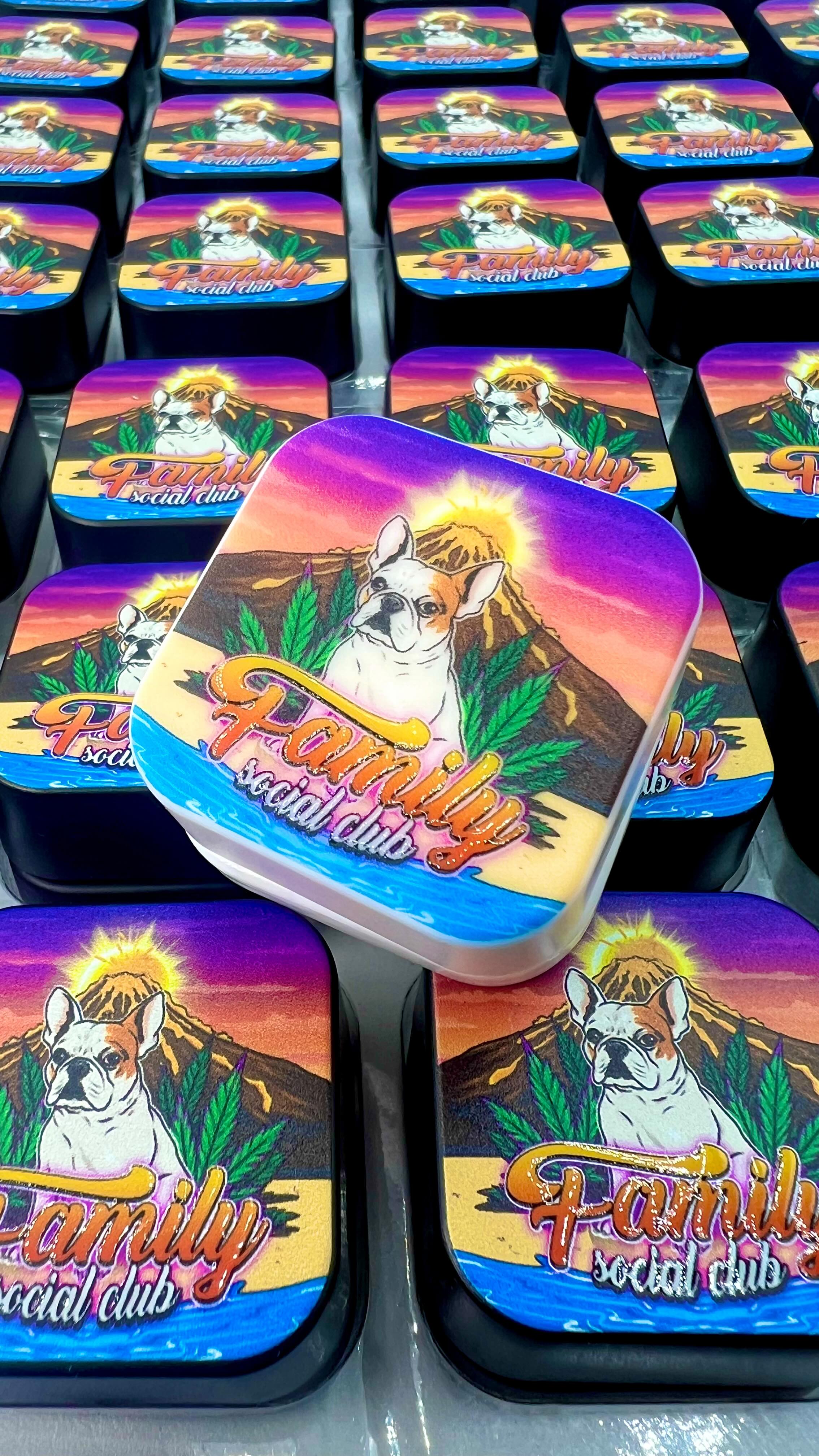 From elegant glass jars to modern containers, we have the perfect solution for your storage needs!
๐WWW.TRAPHOUSESTICKERS.COM๐
#custompackaging #customjar #traphousestickers