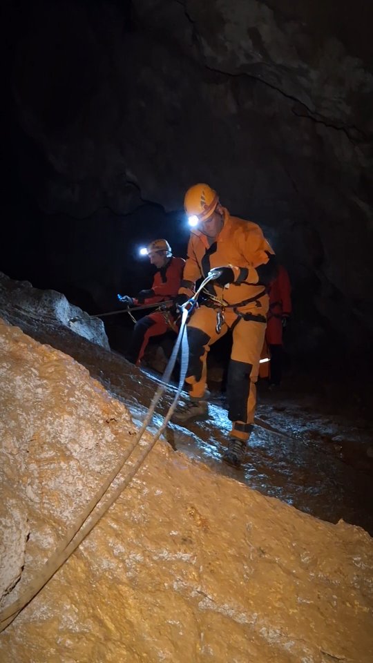 Underground with @canyoning_bled
.
.
#caving #tourlife #slovenia