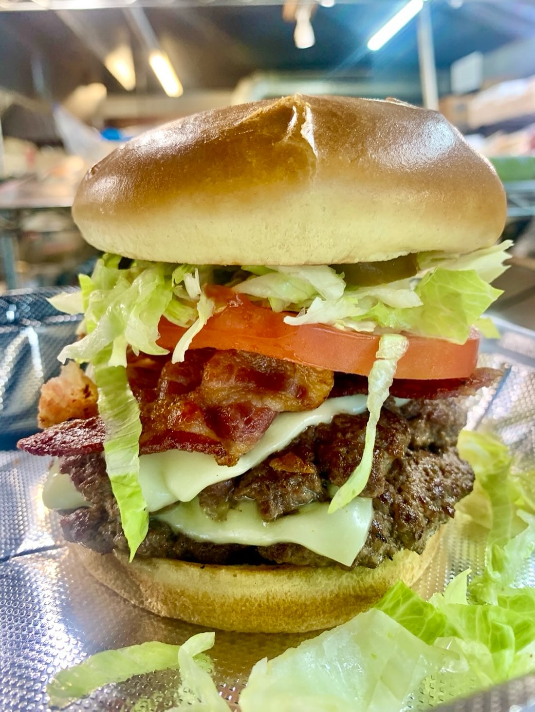🍔B.Y.O.Burger 🍔
It starts with two 1/4 lb. all beef patties & white American cheese on a brioche bun. Grab one as a Plane Jane, or top it with whatever you want, including another patty! Always available, it’s on the menu! ☀️ OPEN 11am-8pm Tuesday-Saturday