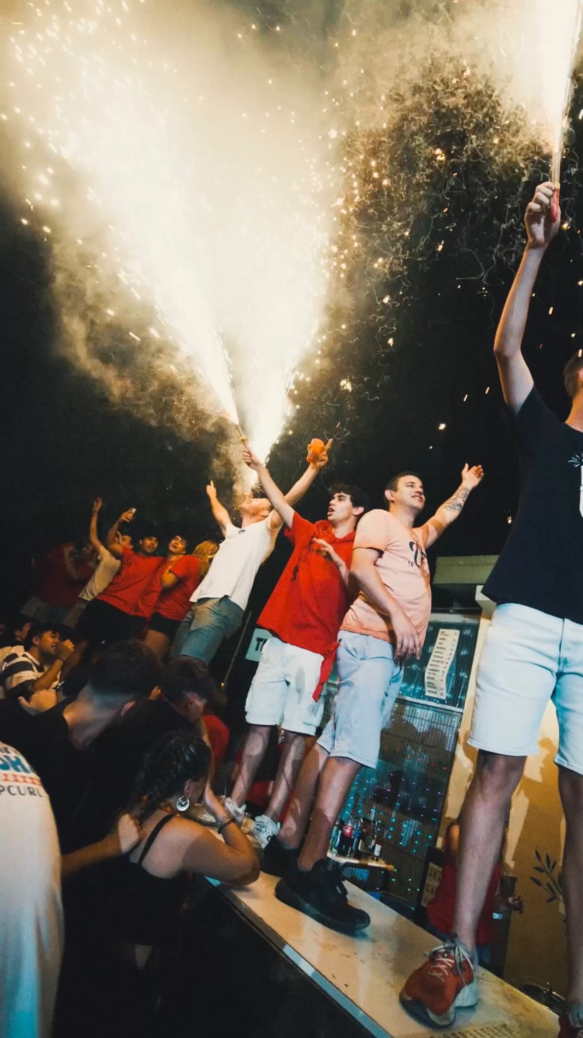 ES BUSCA CATALANET ja està disponible!!!❤️🩹(Spotify, Applemusic, Youtube..)
No podem explicar amb paraules la SUPER REBUDA que li heu donat. FUAAAAA💜💜💜 GRÀCIES!!!!
#esbuscacatalanet #esbuscacatalaneta