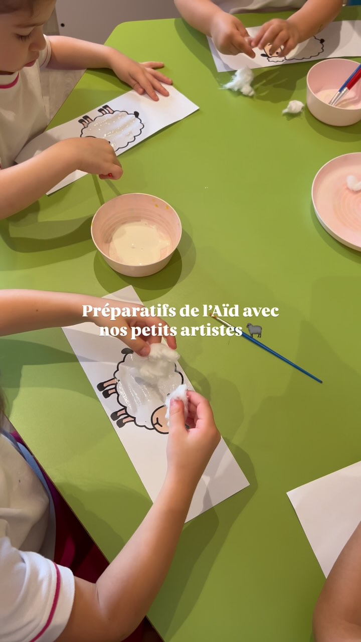 🇫🇷 Nos petits artistes préparent l’Aïd avec amour 🐑✨
Entre créativité, concentration et sourires, chacun décore sa carte avec tendresse pour célébrer cette fête si spéciale.
Toute l’équipe de La Marelle vous souhaite une très belle fête de l’Aïd, remplie de joie, de partage et de moments précieux en famille 🌙💛
🇬🇧 Our little artists are getting ready for Eid with love 🐑✨
With creativity, focus and lots of smiles, each child is decorating their own special card to celebrate this beautiful occasion.
The whole team at La Marelle wishes you a joyful Eid, filled with happiness, togetherness and precious family moments 🌙💛 #creche #eid #crèchefrançaiseàdubai #nursery