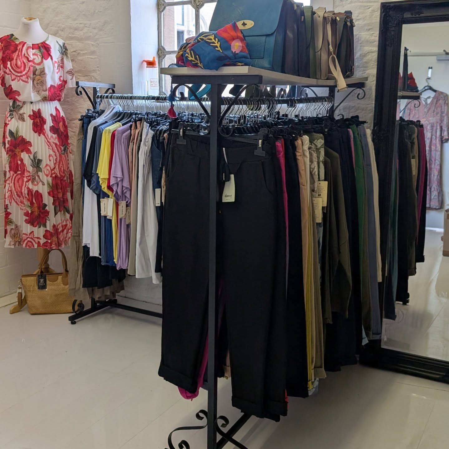 Day 2
Looking a lot more like a studio!
Now to go and celebrate my birthday, did l mention it was today! ๐คฃ๐ฅณ๐ฅ๐ #birthdaygirl