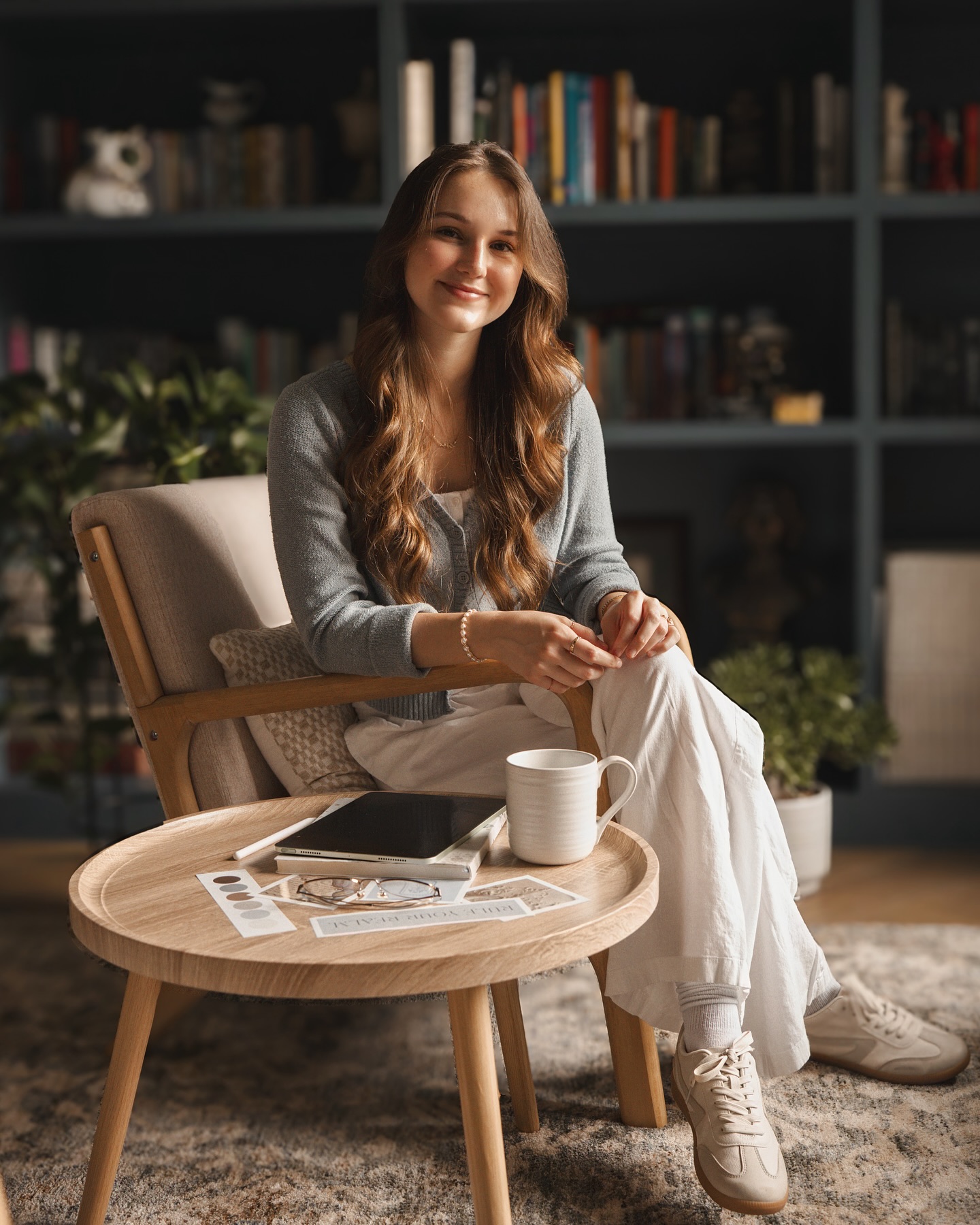 Welcome to Realm Collective! 🖥️
I’m Ella — brand strategist, web designer, and social media manager behind this creative studio.
I started Realm to help small businesses, creators, and passionate entrepreneurs bring visual clarity and consistency to their brand — from your website to your Instagram grid and everything in between.
Whether you’re just getting started or looking for a refresh, I’d love to help you bring your vision to life.
Tap the link in my bio to learn more, or DM me and let’s chat about your brand dreams! 🩵
#brandstrategy #webdesign #socialmedia #socialmediamanagement #creativestudio #creativewebdesign #branddesign #brandstorytelling #smallbuisness #contentcreator #contentstrategy