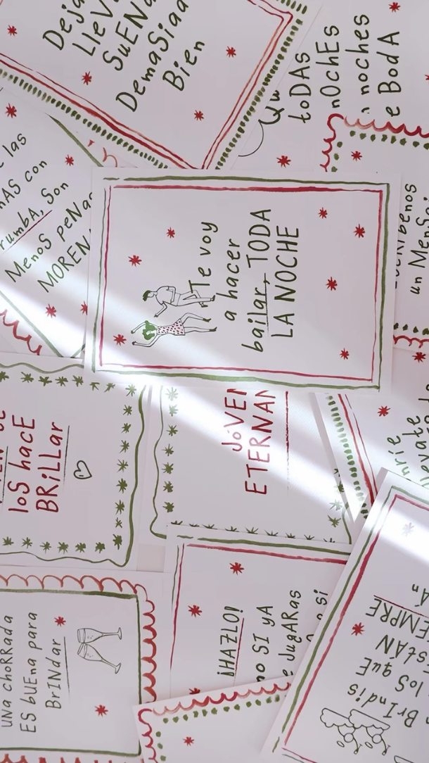 A veces, los colores que elegimos al principio no terminan de encajar con la visión final del evento. En este caso, nuestra Amaia sintió que el tono original no armonizaba del todo con el estilo de su gran día… y ¡nos encanta poder adaptarnos!
Con ilusión ajustamos la propuesta para lograr ese look soñado que sí refleja su esencia y la atmósfera que imaginó.
Porque los detalles marcan la diferencia, y estamos aquí para hacerlo perfecto. 💫
#ColorPerfecto #DetallesQueEnamoran #BodasConEstilo #CambioDeColor #DiseñoPersonalizado #NoviaFeliz