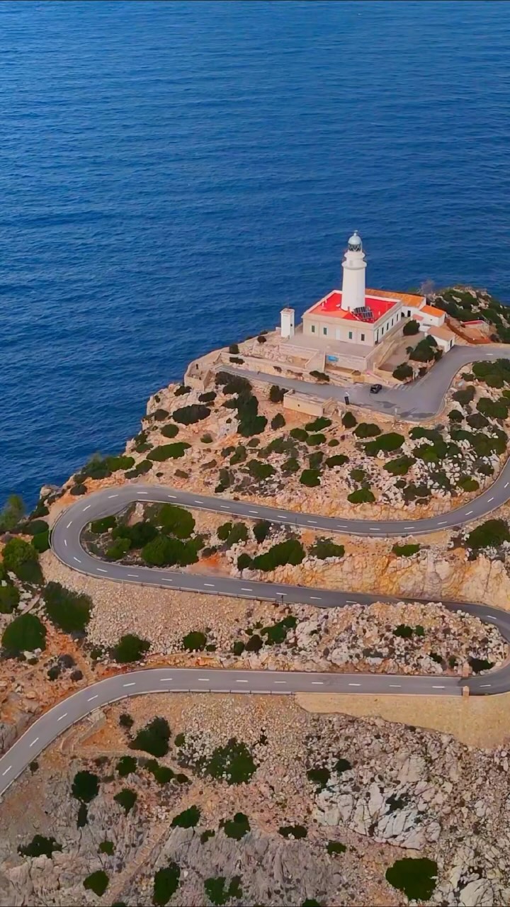 ✨ Almost forgot this is the whole point!
In a world that never slows down, it’s easy to forget what truly matters.
At Finest Touch, we bring balance, elegance, and intention back into your life.
From curated lifestyle experiences to seamless concierge services.
We simplify your life, with our finest touch.