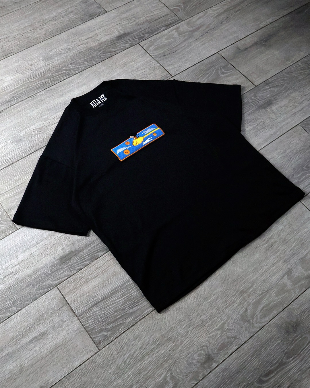 Goku Nube Voladora - Oversize T-Shirt
www.kita.com.mx
#dragonball #dragonballz #dragonballsuper #anime #goku #dbz #vegeta #manga #dragonballgt #dbs #naruto #gohan #onepiece #supersaiyan #ssj #broly #db #art #trunks #otaku #songoku #dbgt #gogeta #dragonballheroes #saiyan #animeart #akiratoriyama #dbsuper #drawing #bulma