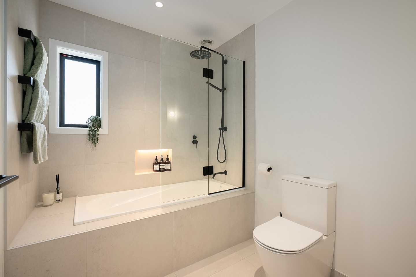 Project: Massey New Build
Check out this designer build we were able to be a part of for our friends over at @teammbenz. These client are not short on taste, having carefully selected all their products and finishes. Swipe right to check out the results.
#pumpedupplumbing #aucklandplumbing