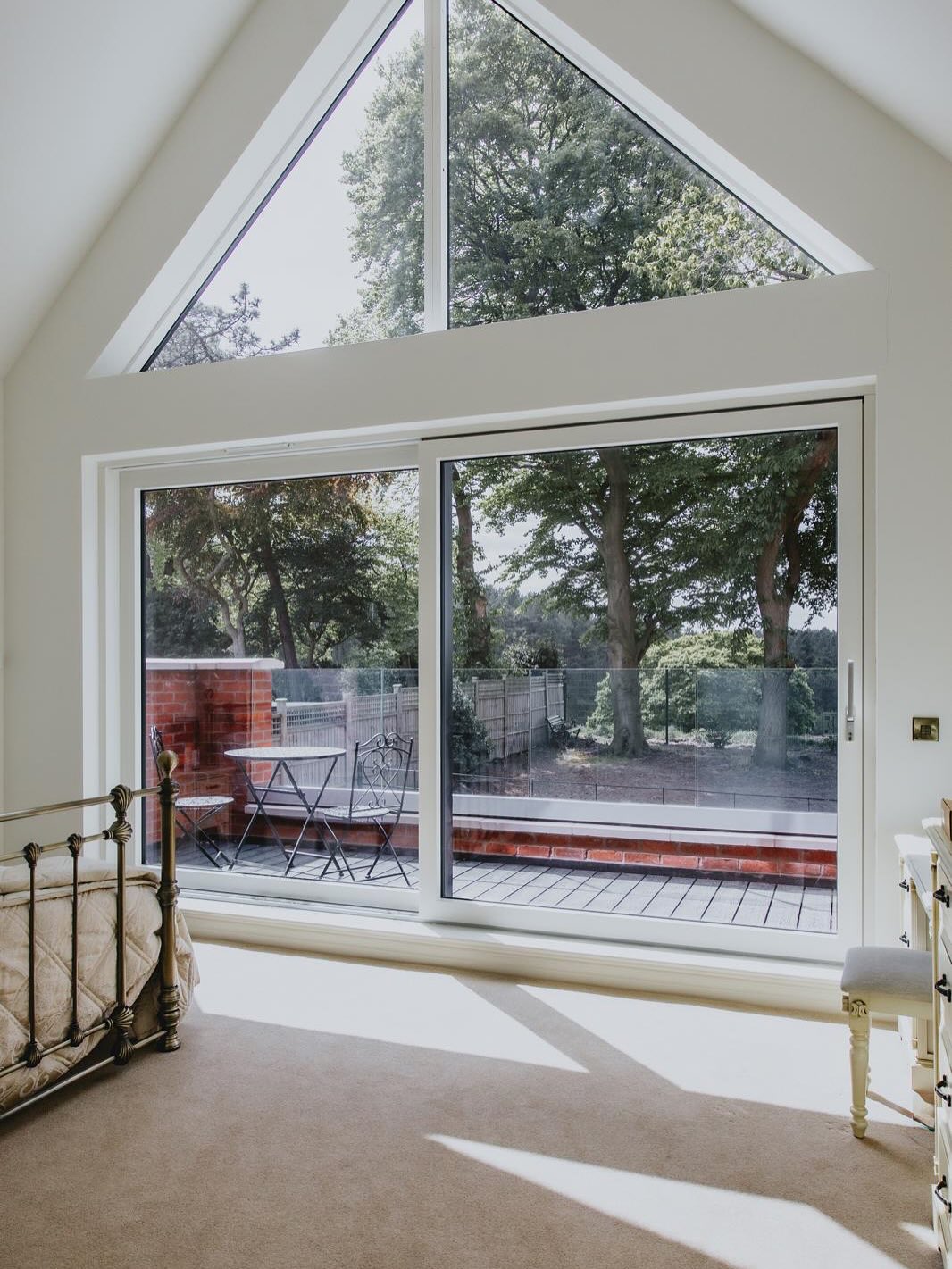 HS doors allow you to future proof your home by creating large areas of glass that can be easily moved. Each door comes with a lift and slide mechanism integrated into the door which assists you with the weight of the door. Perfect for all generations of a family to operate and enjoy