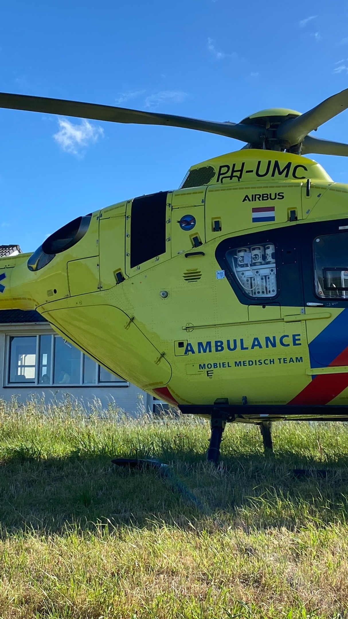 📣Wij zijn #streapp en tonen content van ooggetuigen. Bekijk de compilatie van afgelopen week. Nieuwsgierig naar het platform wat wij ontwikkelen? Volg ons!
#ooggetuige #p2000 #112fotografie #brandweer #ambulance #politie #berging #watiseraandehand #hulpverleners #rijkswaterstaat #handhavers #evenementenfotografie #leeuwarden #hengelo #denhaag #nieuwepekela #almelo #garijp #leidschendam