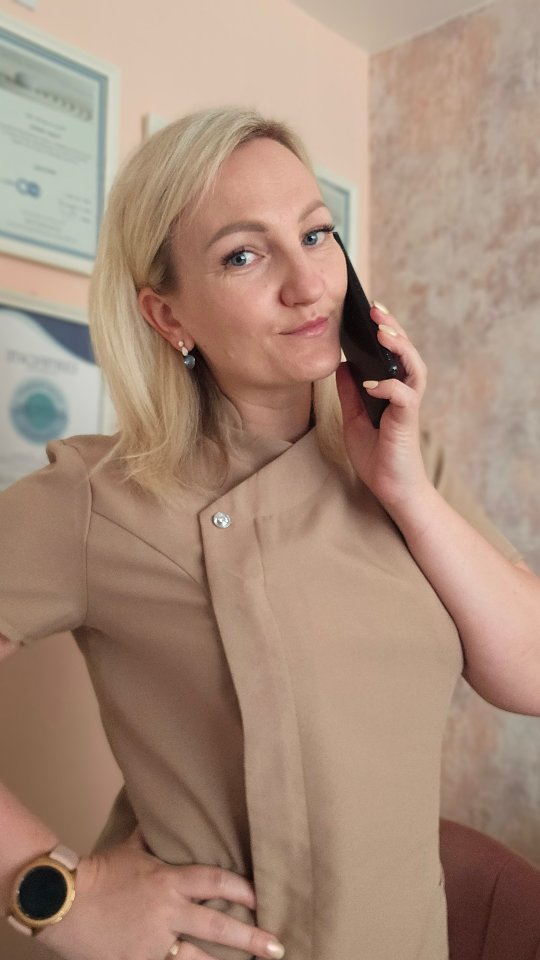 🌸 Kind Reminder 🌸
If you’re running late to your appointment, please don’t hesitate to send a quick text or give me a call. It allows me to adjust as needed to ensure I can provide you with the best possible service, or reschedule with enough notice if necessary.
Thank you so much for your understanding and consideration! 💗
#ClientCare #ThankYou #ProfessionalService
#TatjanaSenkova
#selfcare #relaxation #noshownoglow #cancellationpolicy