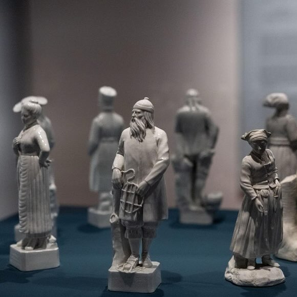 «Nordmandsdalen is an exceptionally knowledge-rich and information-dense exhibition, which certainly demands a lot from its audience, but also gives a tremendous amount back.» Nordmandsdalen reviewed by Mona Pahle Bjerke for Kunstavisen.no. Photo: KODE