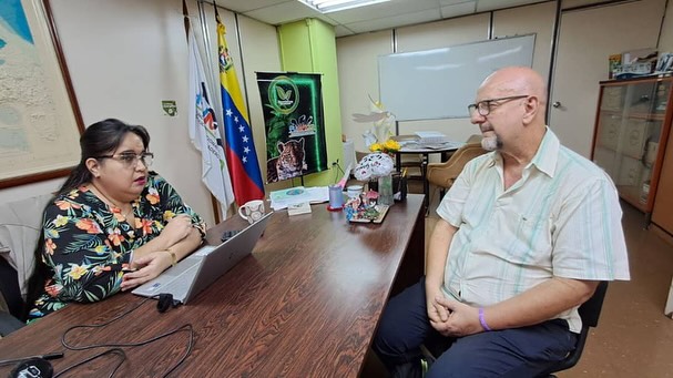 🌟 ¡Alianzas que fortalecen nuestra cultura!*
La presidenta de *FUNPZZA*, Dra. Carliz Díaz, sostuvo una reunión clave con nuestro presidente de ICOM Venezuela: Armando Gagliardi, acompañado de Edwin Chávez, miembro de ICOM Venezuela y del Sistema Nacional de Museos.
Acuerdos Alcanzados:
✅ Alianza con FUNPZZA para que se integren como Miembro Institucional de ICOM Venezuela en 2026.
✅ Trabajaremos para *incluir el directorio de zoológicos y acuarios* en el directorio de museos venezolanos.
✅ Colaboración con el Observatorio Venezolano de Museos.
✅ Impulso a la *formación de trabajadores culturales*, divulgación educativa e intercambio de conocimientos.
¡Un paso más en la protección de nuestro patrimonio natural y cultural! 🙌
📅 22 de mayo de 2025
\#FUNPZZA \#ICOMVenezuela \#Museos \#PatrimonioNatural \#CulturaVenezolana \#AlianzasEstratégicas \#Conservación \#EducaciónAmbiental