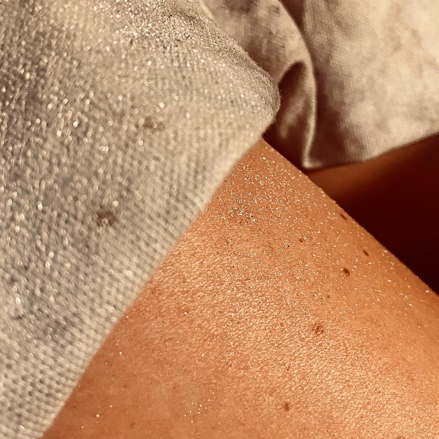 My job comes with free fairy dust ✨
#jewellerymaker #perksofthejob #makersgonnamake #magicinthegrass