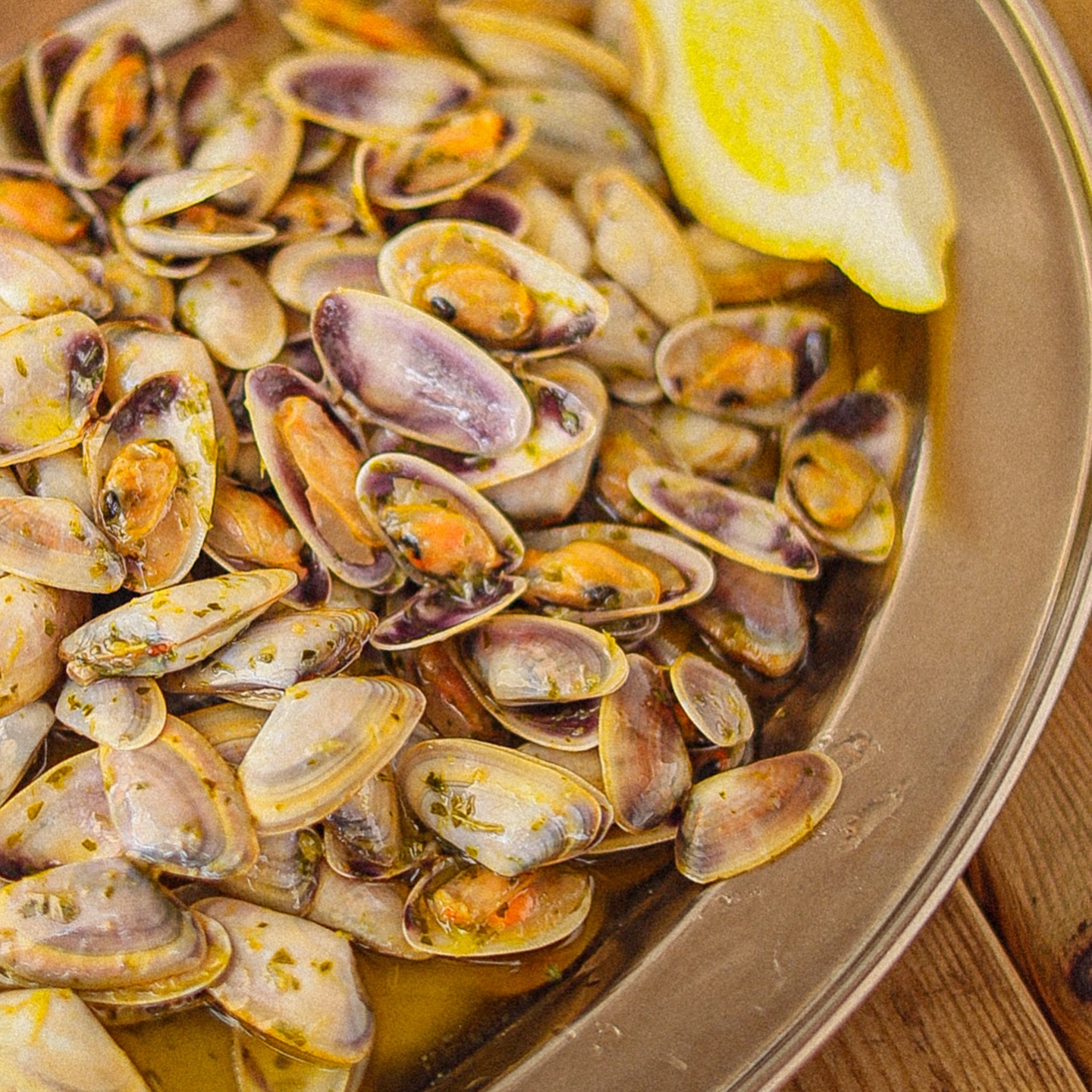 Ready for the weekend?
@lacometapalamos ✔️
21/06 Open 11 to 17h & tardeo w/ @sidralmusic
22/06 NOU HORARI! Open 12 to 00:00h🌙