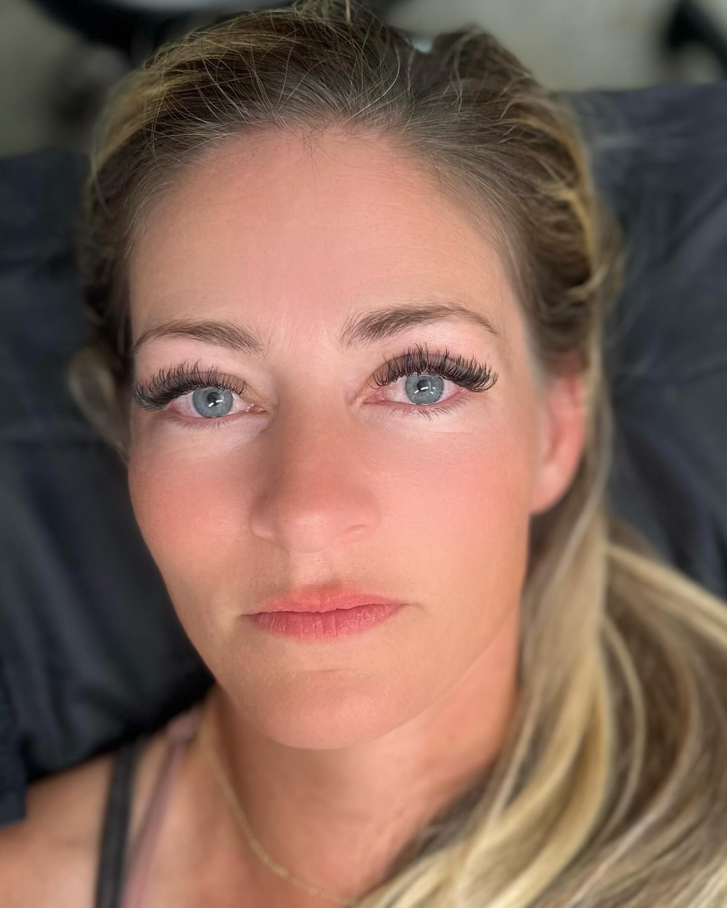 Can your mascara do this? 👀
#lashgoals #booknow
#lovelashes❤️ #summervibes #naturallashlook #beautybosses #skincare #scottsdalelashes #nomascara #lashboss #ᴄʟᴀssɪᴄʟᴀsʜᴇs #hybridlashes