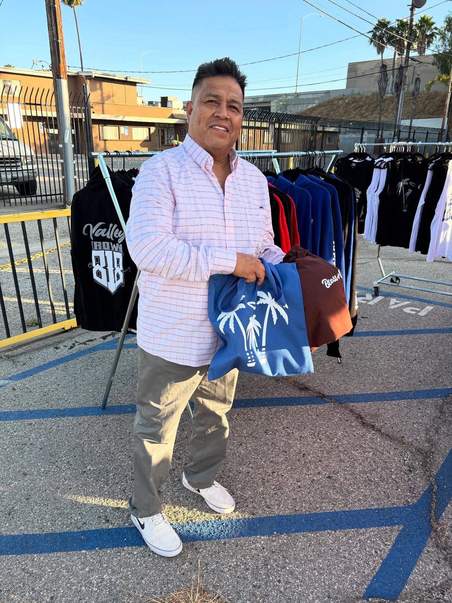 Every Friday popup shop!
Laurel Cyn and Brand Blvd San Fernando
Bless the West