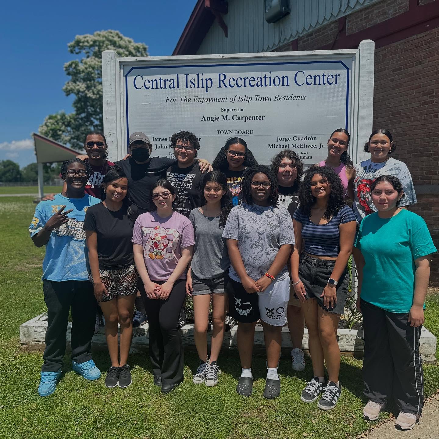 Together, our community blossoms.
This garden is a symbol of what we can grow when we plant seeds of purpose and care. Created by CI Connects for Change and the Central Islip High School Future Business Leaders of America, it reflects the power of youth leadership and community pride. Each flower is a testament to what’s possible when we cultivate together.
Thank you to everyone who supported to make this effort happen! We want to give a special thanks to
@growinshade - an alumni, who donated beautiful perennials
CIHS FBLA - who donated that beautiful sign
And all our amazing community members and alumni, who donated your efforts and time!