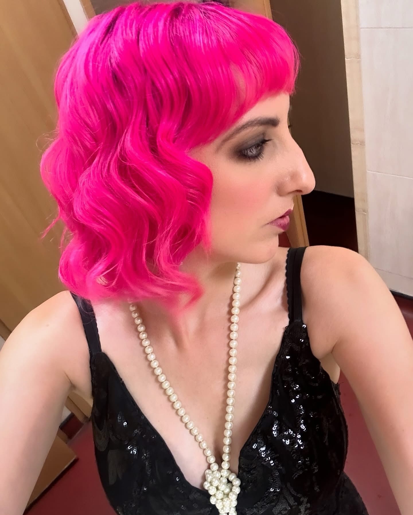 My 20s look! Curl hair forwards then brush together and spray!
Make eyebrows longer and lips smaller!
#20shair #pinkwaves #pinkhair #pinkaesthetic #althairsalon #20sglam #20smakeup