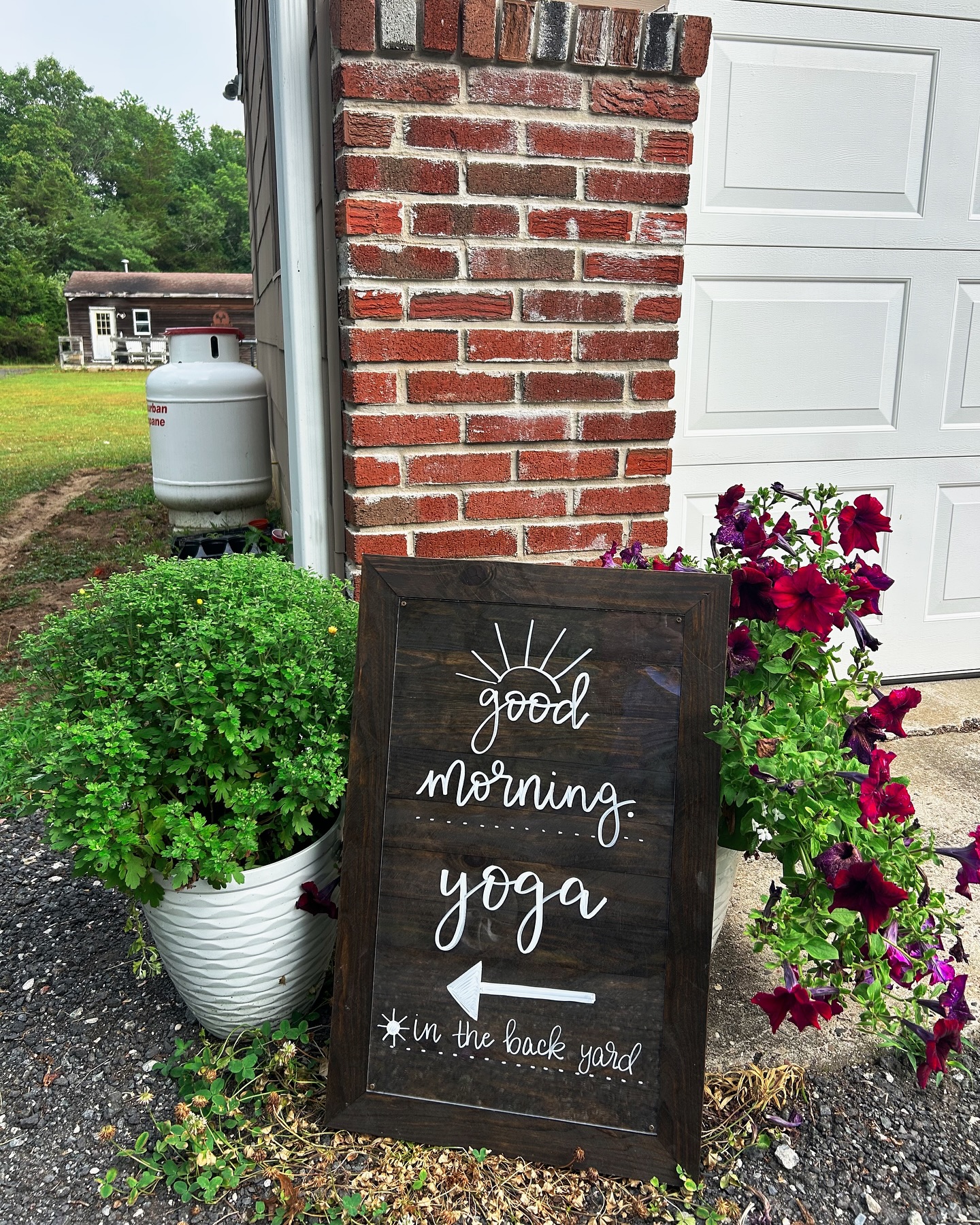Celebrating la vida, one yoga flow at a time! ✨
Had an absolute blast with this amazing group of girls in a backyard yoga session, full of laughter, good vibes, and positive energy! 🌸
Whether it’s a bubbly bachelorette, a milestone birthday, an anniversary, or just because, I bring the yoga to you! Let’s make your special occasion unforgettable 💖
DM me to book your private session and let’s create some magic together! ✨
#HealingwithJada #privateyoga #yogaisforeverybody #yogapracticenotyogaperfect #yogaforeveryone