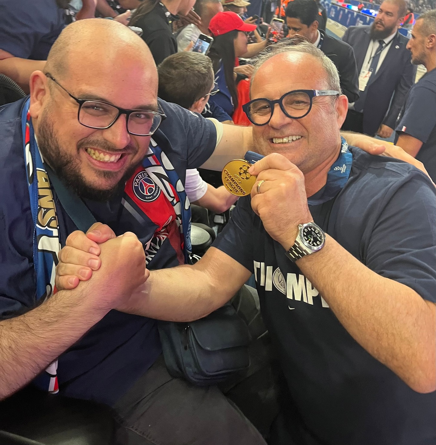 Célébrations au Parc des Princes 🥳
Vainqueur de la Ligue des Champions
#parissg #luiscampos #psg #parcdesprinces #handicappsg