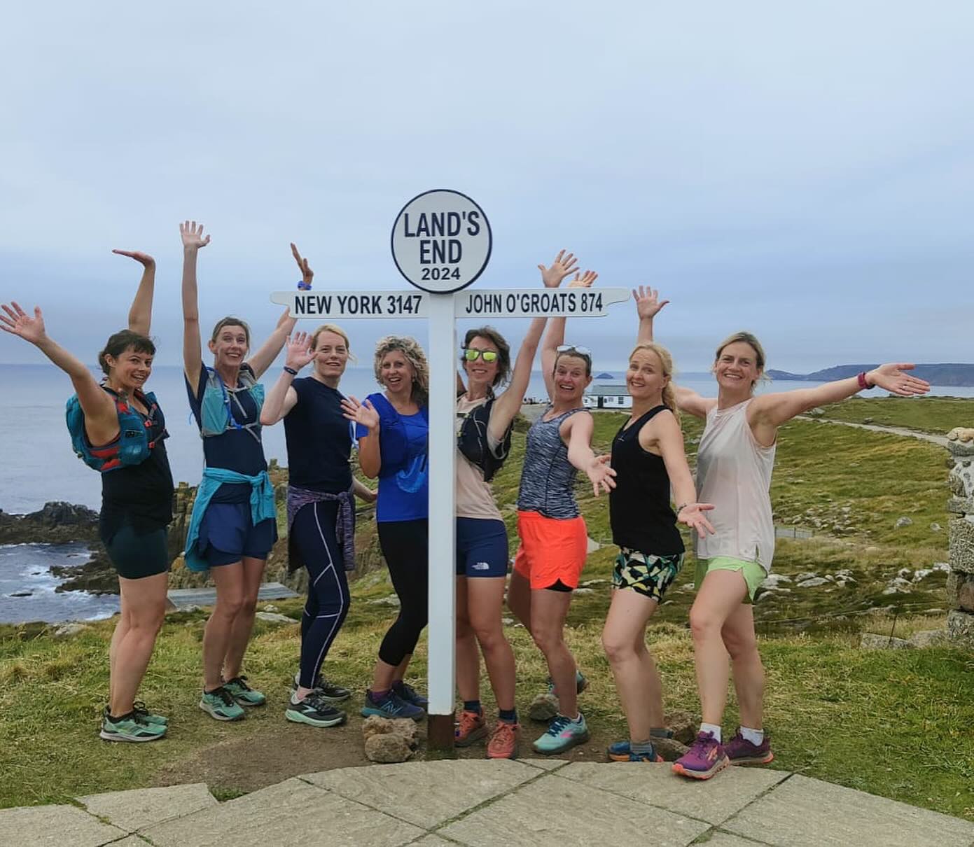 🤔 I got asked at a conference last week, ‘What ADVICE would you give someone wanting to take up running?’
I think they were expecting some guidance on:
👟 Kit
🍲 Nutrition
📈 Training plans
💪 Strength and Mobility
(And of course, Running Technique and Pilates 😉)
Which of course, I’m always happy to talk about. BUT, none of that is any use if you struggle to motivate yourself to get out the door and do the actual running. So, my answer was…
Find your PEOPLE! 🤗
Taking up running can be hard. It doesn’t always feel great to start with as you build fitness and confidence, and you don’t see or feel results straight away.
To keep going, you often need another motivation - and meeting up with people you like to spend time with is a great one! 😃
There are so many free/low cost running groups out there now to find the best fit for you (including @the_shropshire_shufflers and my own little Runlates community) and you’ll often find you pick up great tips from others who are, or have been, exactly where you are.
A great excuse for a #flashbackfridays post reflecting on some brilliant running experiences with some brilliant people 🤩
Happy weekend all!
#startrunning #runningcommunity #runningfriends #couchto5k #runclub #runninggroup #shrewsbury #runtogether