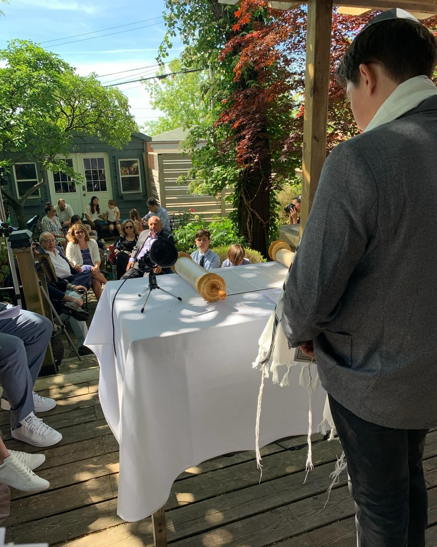 Backyard bar mitzvah that was so intimate and beautiful #barmitzvah #batkitzvah #jewish #family #hebrewschool #cantor #celebrate