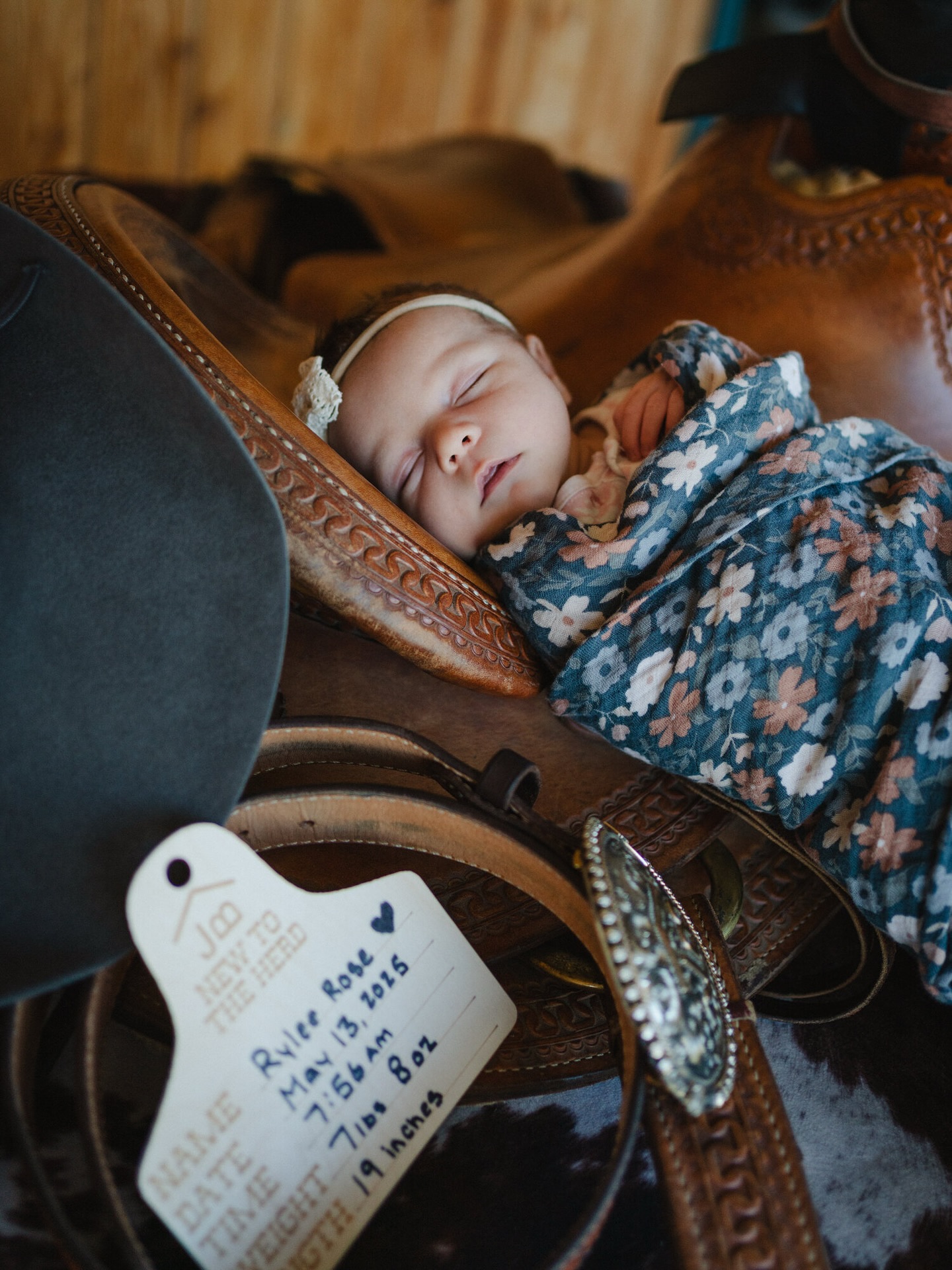 Welcome to the world, little Rylee 💕
It was such a pleasure capturing some sweet moments with you and your mom and dad. Thank you for letting me be a part of these first memories.
#mbphotoandvideo