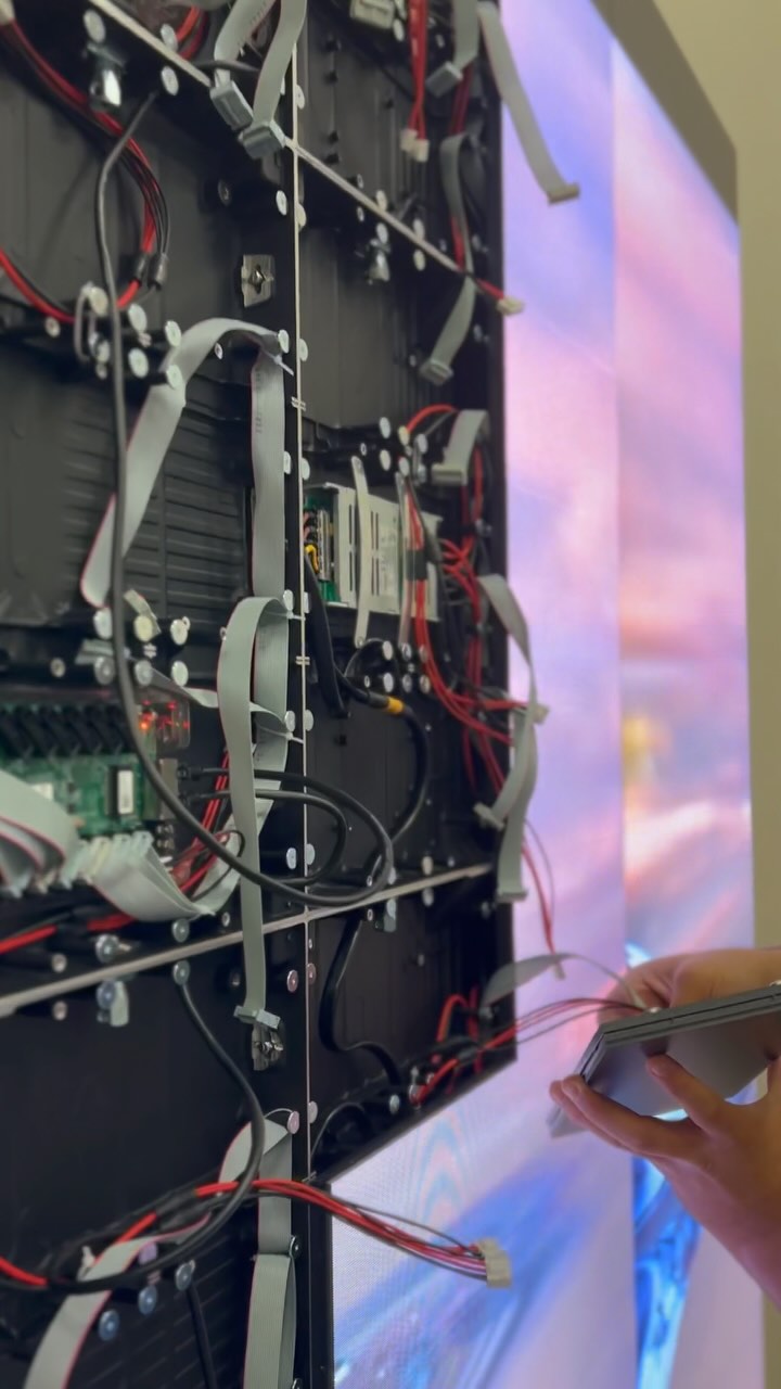 Wedding LED Wall Setup – Final Build! 💡💍
This is the final part of the installation – the full wall is now assembled and connected!
In this video, you’ll see the complete structure come together – panel by panel, wire by wire – now ready to shine at the wedding! ✨
It’s not the last you’ll see though — we’ve got a few more videos coming soon to show the full process and some close-up details of the wall in action.
Stay tuned!
#LEDvideowall #WeddingLED #FinalBuild #P15LED #XColorLEDUSA #CatMotion #EventSetup #WeddingTech #BehindTheScenes