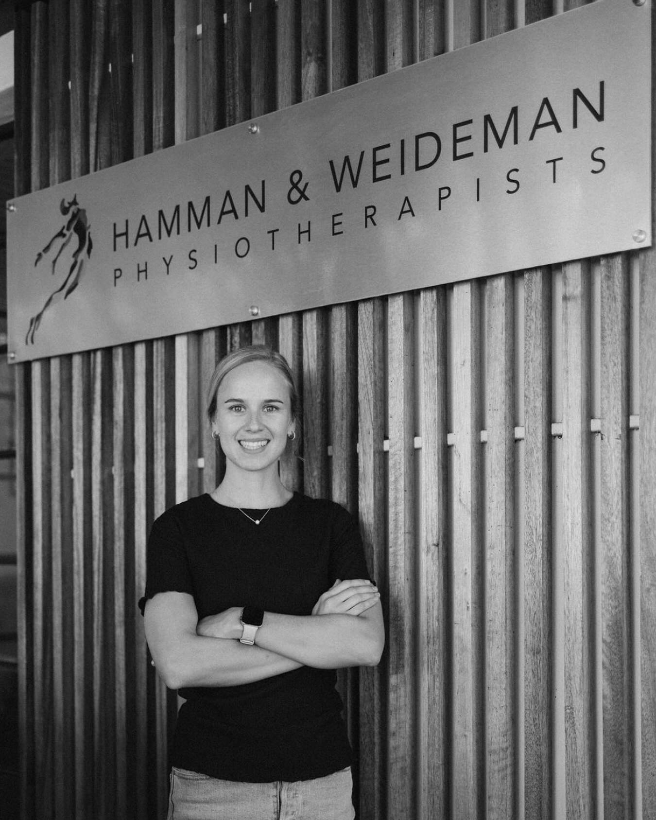 Meet our physiotherapist and director, Mariska Hamman.
Mariska is fulltime at our Brooklyn Practice. As a former athlete she has a special interest in sports and a love for helping people to reach their full potential.
Book your appointment now!