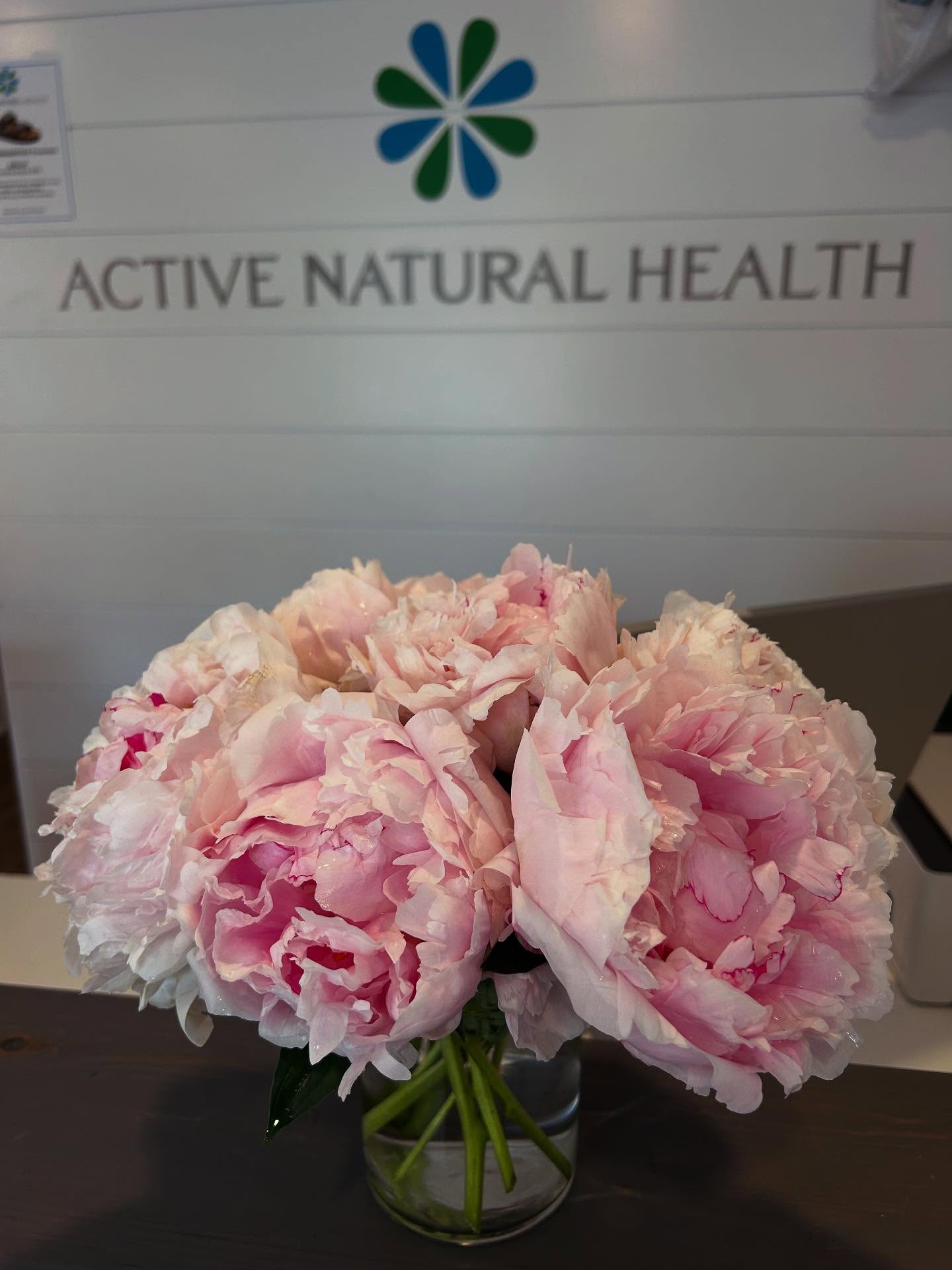 Summer weather is finally here โ๏ธ
Is your injury holding you back from all the activities you enjoy? ๐พ ๐ ๐
We can help!