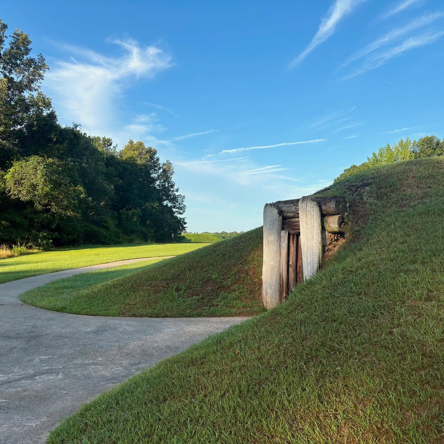 Good morning from Ocmulgee Mounds! ☀️
#ocmulgeemounds #beautifulday☀️😎 #getoutside #visitmacon