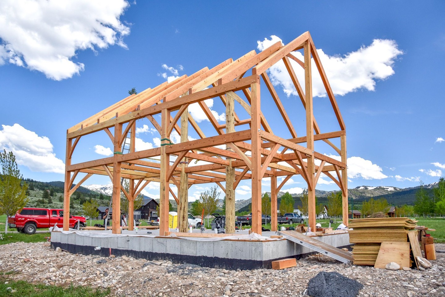 The heart of every custom timber frame home starts right here — handcrafted joinery, precision cuts, and timeless design coming together under the mountain sky.
🔨 Built to stand for generations.
#TimberFrame #Craftsmanship #CustomHomes #MountainModern #ElevatedCustomConstruction #CustomConstruction #TetonValley