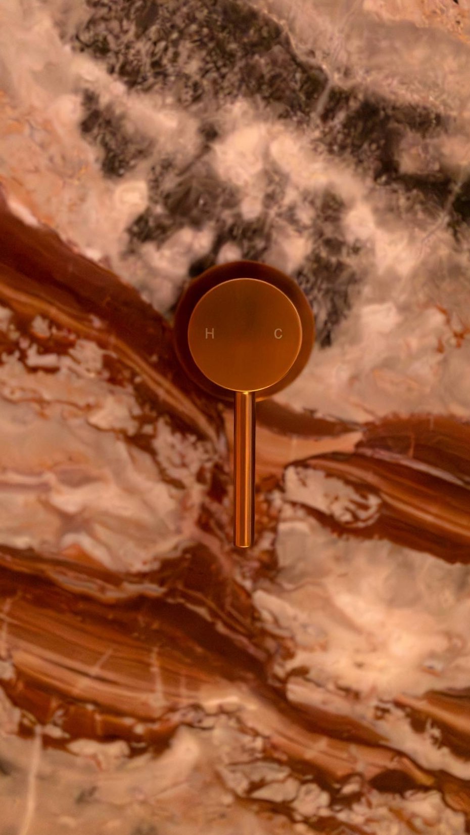 One that takes my breath away ♥️
Mosman Ensuite
Builder: @bt_bespoke
Stonemason: @marmonyx
Photographer: @capturedbykels__
#ensuitedesign #bathroomdesigns #interiordesigngoals #marblebathroom #sydneyinteriordesign