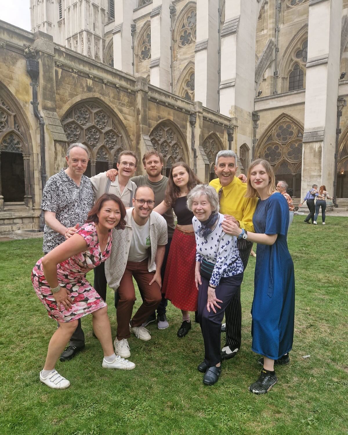 Another fun fieldtrip to #westminsterabbey for a fun class and social dance, organised by @swingdanceuk . It was a blast and such a privilege dancing in such hallowed surroundings. Thank you so much for the invite and the fantastic evening, Simon! xx
