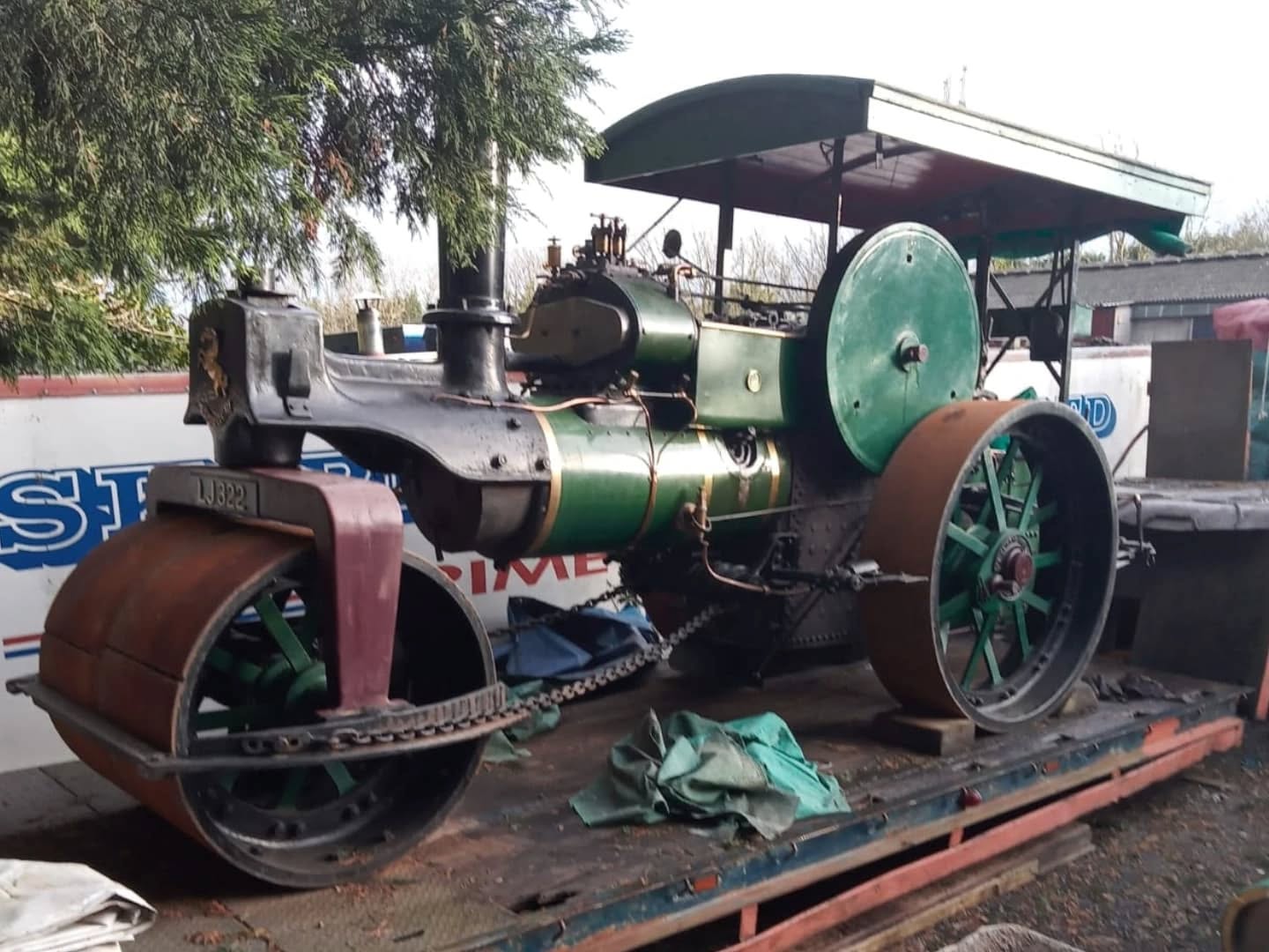 A lovely genuine roller for someone this and at sensible money.
Aveling 12468 is one of the last D-Types (8 ton compound piston valve) out of the Invicta works in 1929 and spent it's working life with Bournemouth corporation. The roller has just undergone a thorough inspection with hydraulic and will have a fresh steam test for the new owner.
For full details please see
https://www.legacyvehicles.co.uk/Team/aveling-%26-porter-d-type-roller
.
.
#steamroller #celebraterollers #avelingandporter #steamontheroad #steamup #roadroller