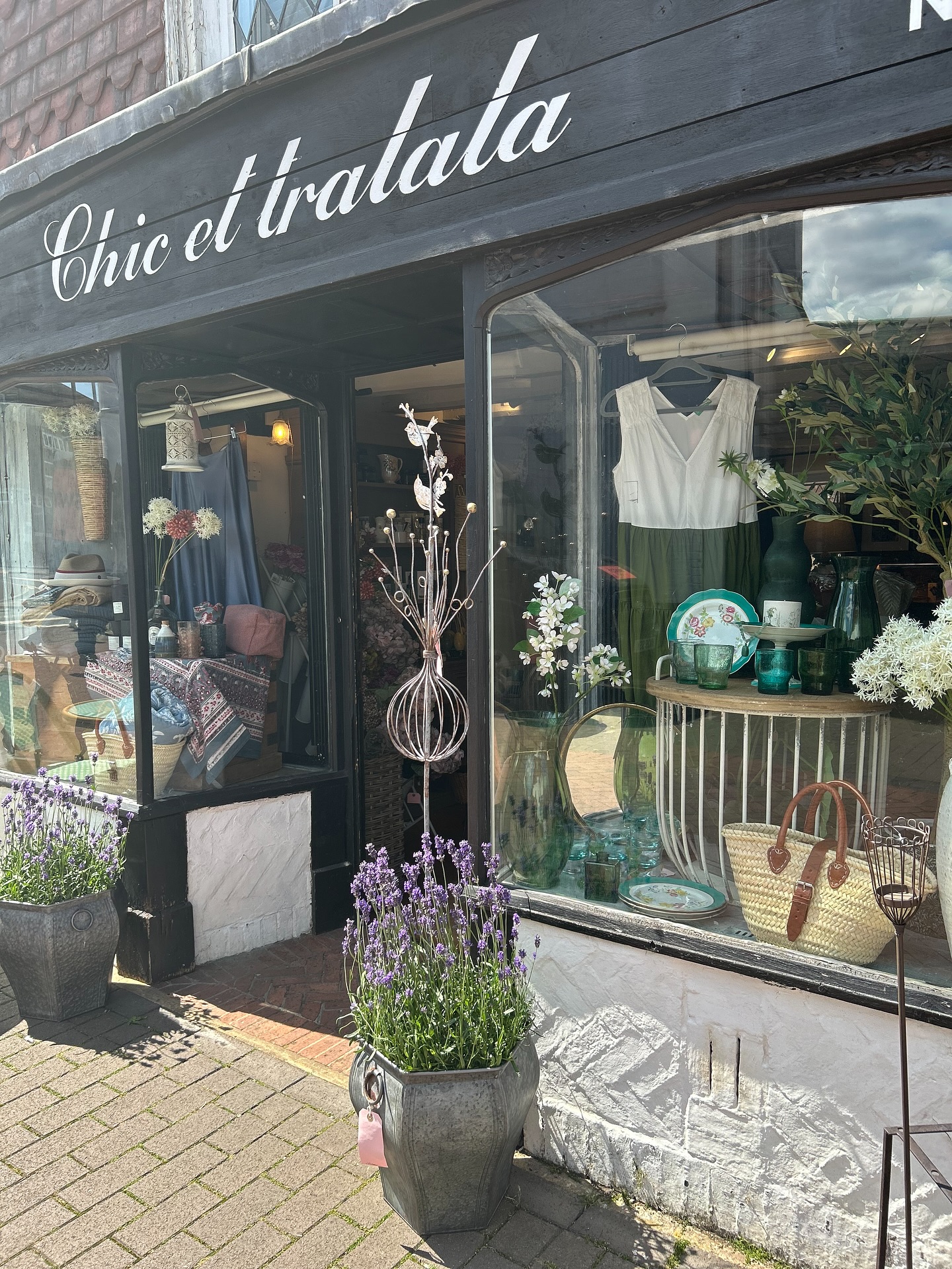 Chic et tralala under the sun! We can keep you cool though! #independentshopping #sevenoaks #sevenoaks #shoppingexperience #frenchshop #summervibes #interiors #homestylinginspo
