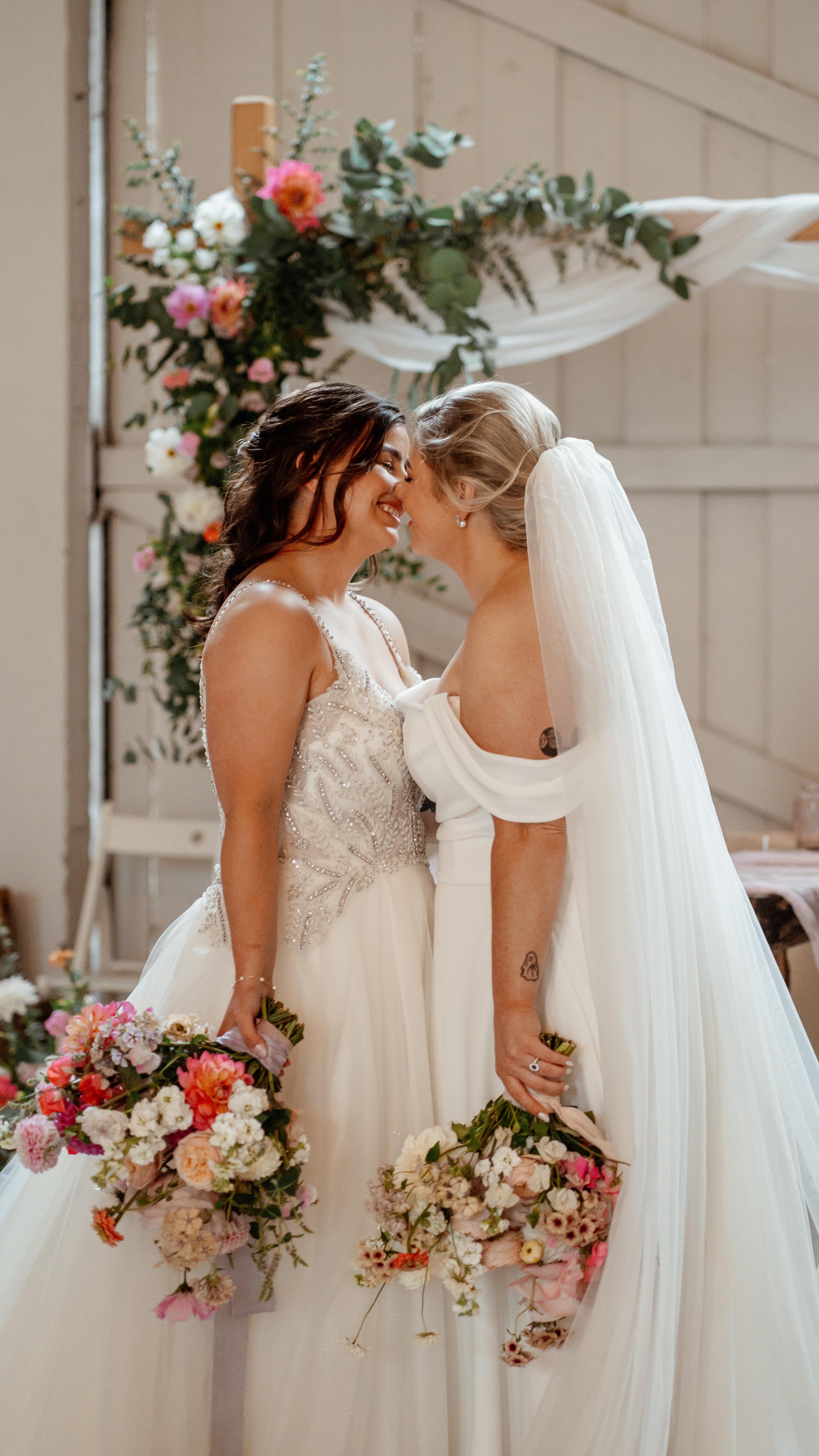 Yep, my eyes leaked when @mrs_katie_oakes stopped her aisle entrance to give her Nana a kiss 😭
How special ♥️ having grandparents at a wedding is so so precious (if you have a good relationship with them!) so we will always prioritise documenting those moments with you and your people.
📸: @thequeerbundle by @rebelloveclub_ & @stephaniedreamsphotography
#ukweddingvideographer #irelandwedding #irishwedding #nanas #weddingceremony