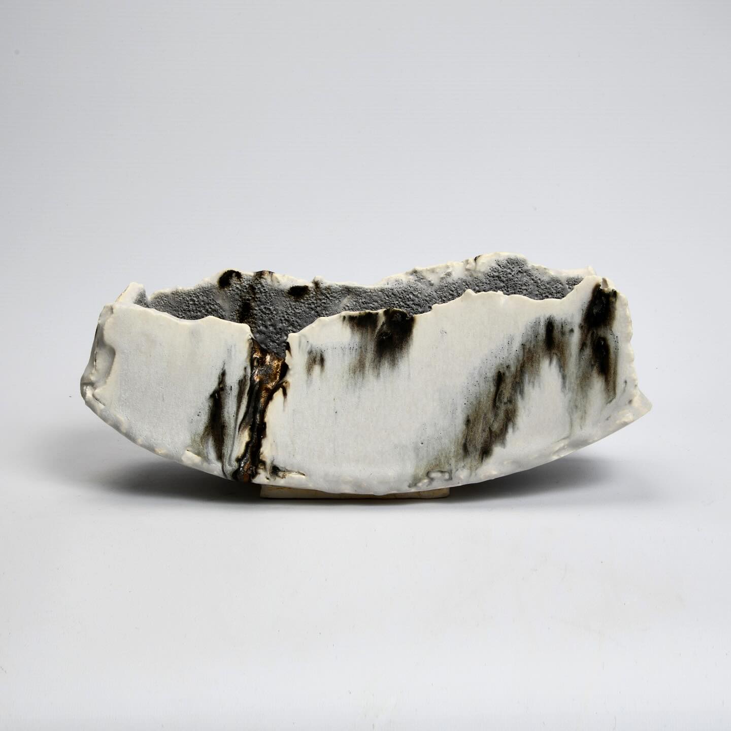 Stoneware vessel
of the low and wide variety
I love talking to enthusiasts at ceramic fairs. It’s always fascinating to see how people react to my work and hear how they relate to and what they associate with the various pieces.
This particular vessel was described as being like ice cream several times over the weekend.
Which I suppose isn’t all that surprising given that it was very, very hot 🥵.
Thankfully there was an amazing ice cream stand on site….. the salted caramel was particularly delicious!
🍦 🍦 🍦 🍦 🍦 🍦 🍦
•
•
•
@potfest.co.uk
#artexhibition
#contemporaryart
#sculpturalvessel
#newwork
#firedthings
#ceramics
#ceramicart
#ceramica
#céramique
#contemporaryceramics
#contemporarysculpture
#contemporarycraft
#interiordesign
#interiorbeauty
#naturedesign
#sculpture
#art
#clay
#陶芸
#ccdirectory
#craftpottersassociation