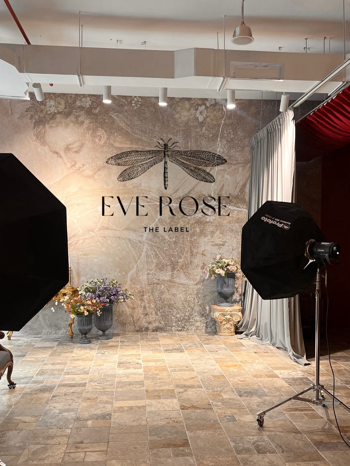 Last week’s highlight: A stunning brand shoot for @everose_thelabel 🌟
The first luxury resort wear pieces from their new collection are dropping this week — so excited! 💫
#BrandShoot #DubaiFashion #PhotoShoot