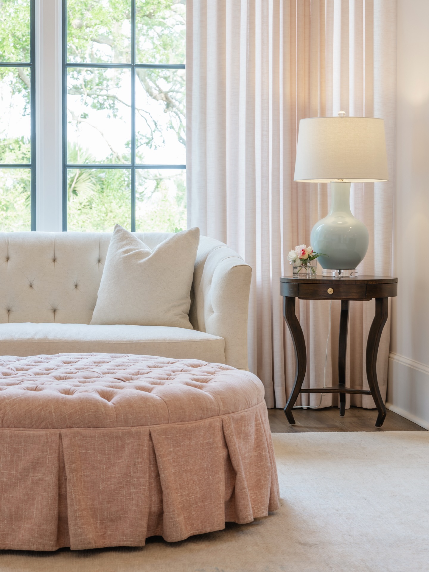 An elegant backdrop that brings out the best in every frame. #theseraphcollective